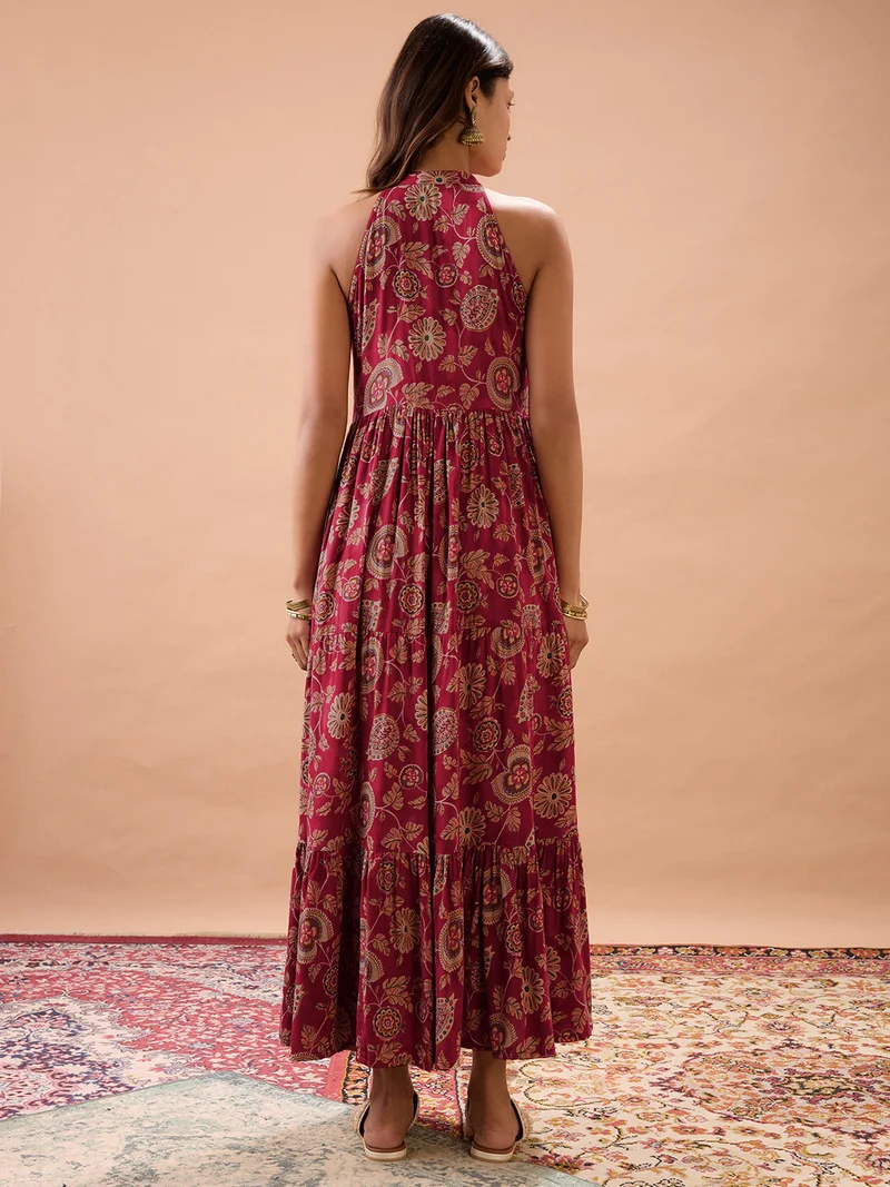 جلو باص Women Maroon Halter Neck Floral Print Gathered & Tiered A-Line Maxi Fusion Dress