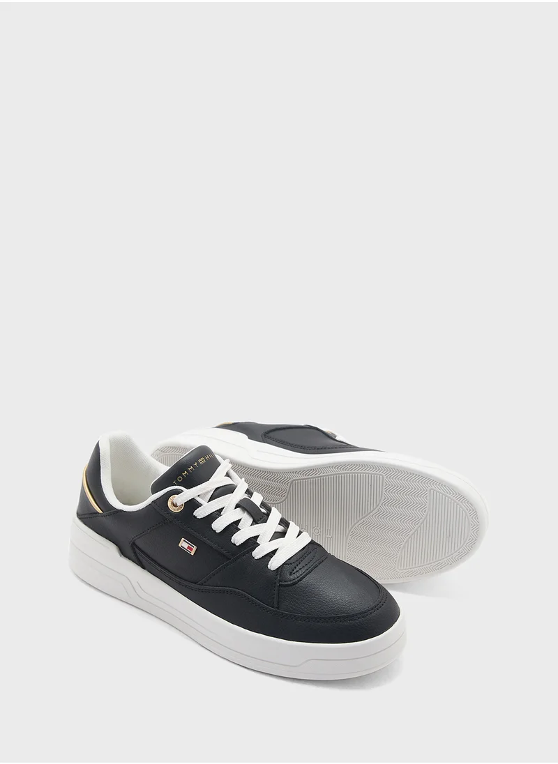 تومي هيلفيغر Lace Up Low Top Sneakers
