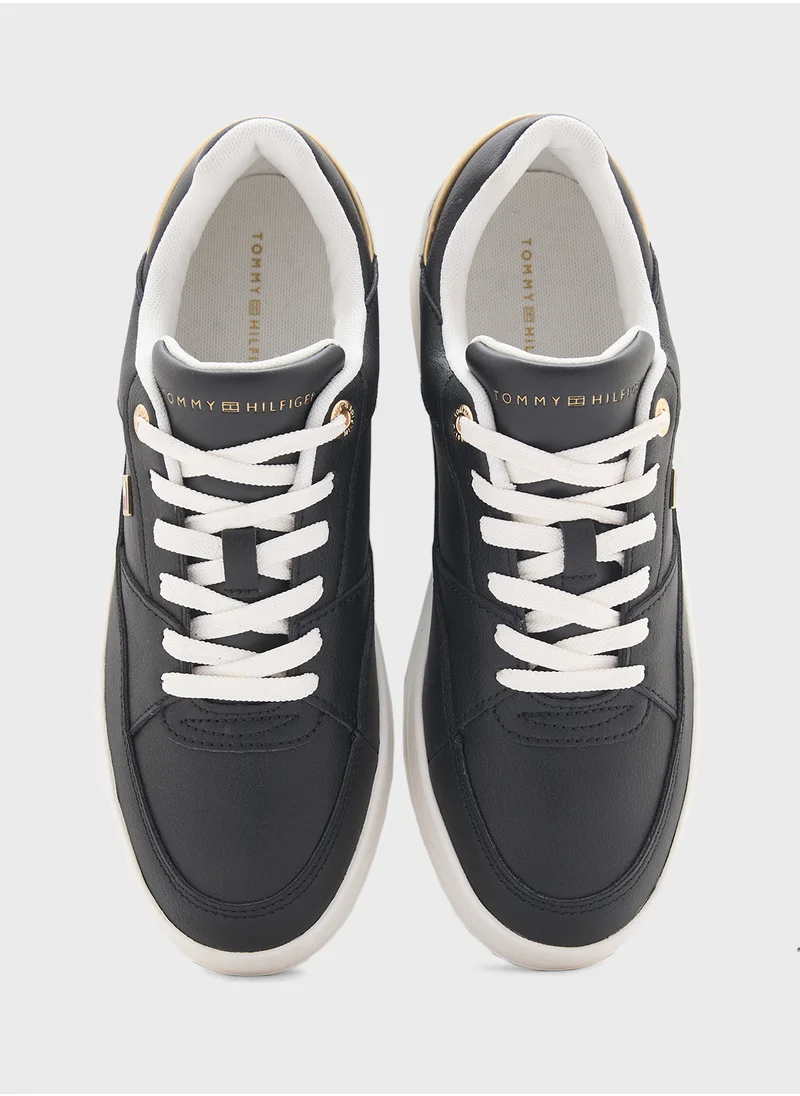تومي هيلفيغر Lace Up Low Top Sneakers