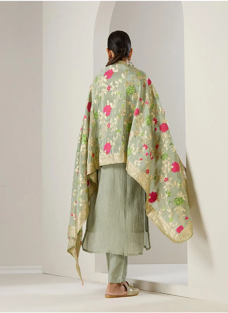 آي شين Regular Fit Three-Quarter Sleeve Printed Green Silk Woven Kurta Set For Women Flat Collar Perfect For Wedding And Engagement Pull On Closure