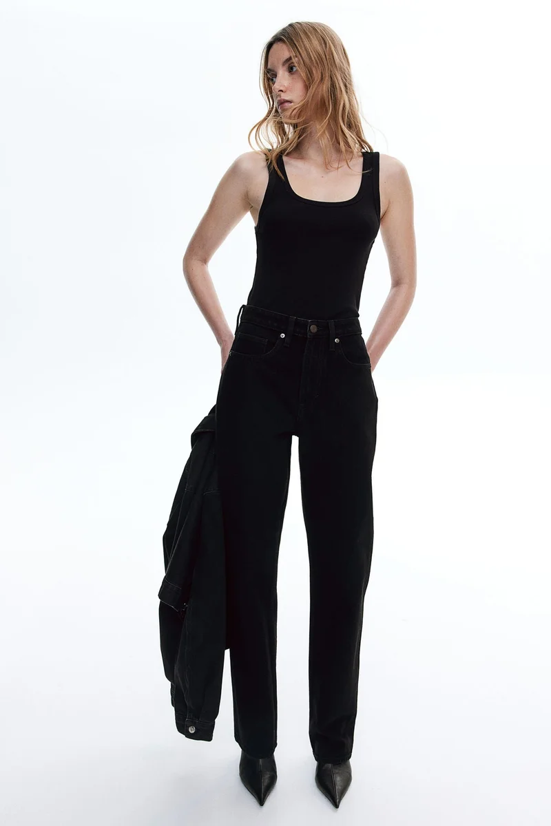 اتش اند ام جينز بخصر عالي وقصّة مستقيمة