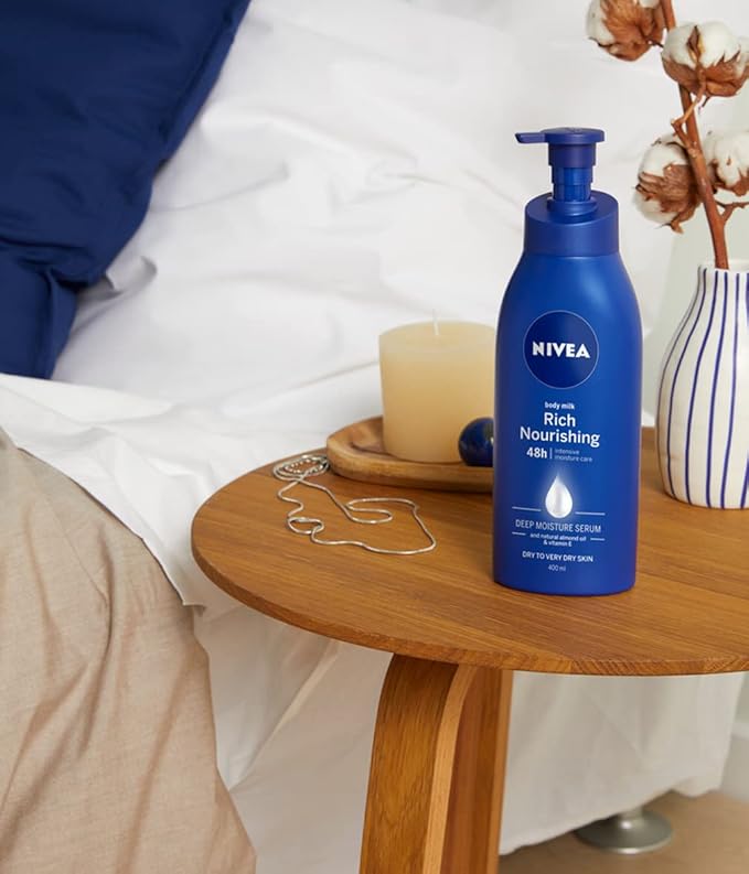 NIVEA Rich Nourishing Body Lotion 400ml Rich 72H Hydration NIVEA Moisturiser for Dry Skin Made with Deep Moisture Serum and Almond Oil Intensive Hydration NIVEA Body Lotion Pack of 1 - Image 3