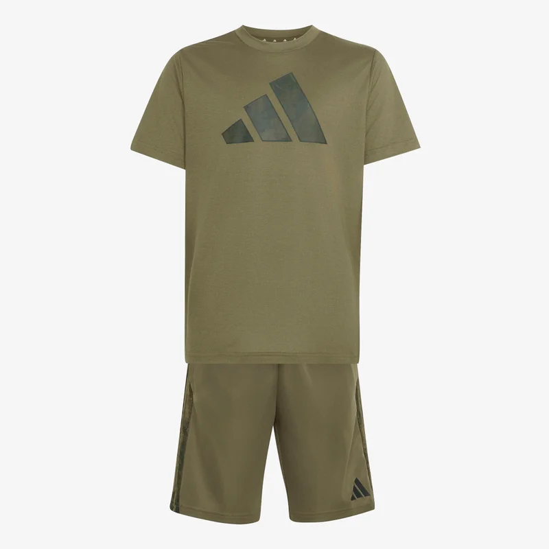 اديداس طقم Sport Seasonals Camo Sport للفتيان.