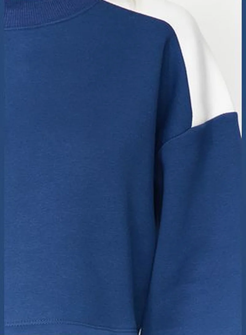 trendyol Indigo Thick Fleece Interior Color Block Comfort Cut Crop Knitted Sweatshirt TWOAW24SW00350