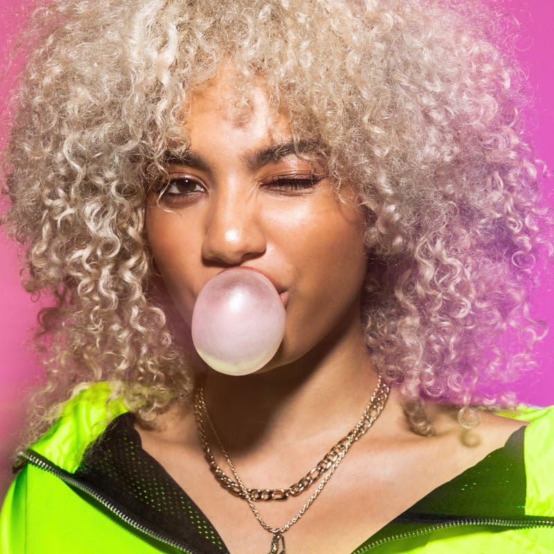 ARCTIC FOX مجموعة تبييض الشعر ARCTIC FOX بلز كريمي، مطور 35 فولت وقفازات خالية من اللاتكس مدعمة بالأساي، الكاكاو، زيت عباد الشمس والبابايا! نباتي وخالي من القسوة. - Image 5