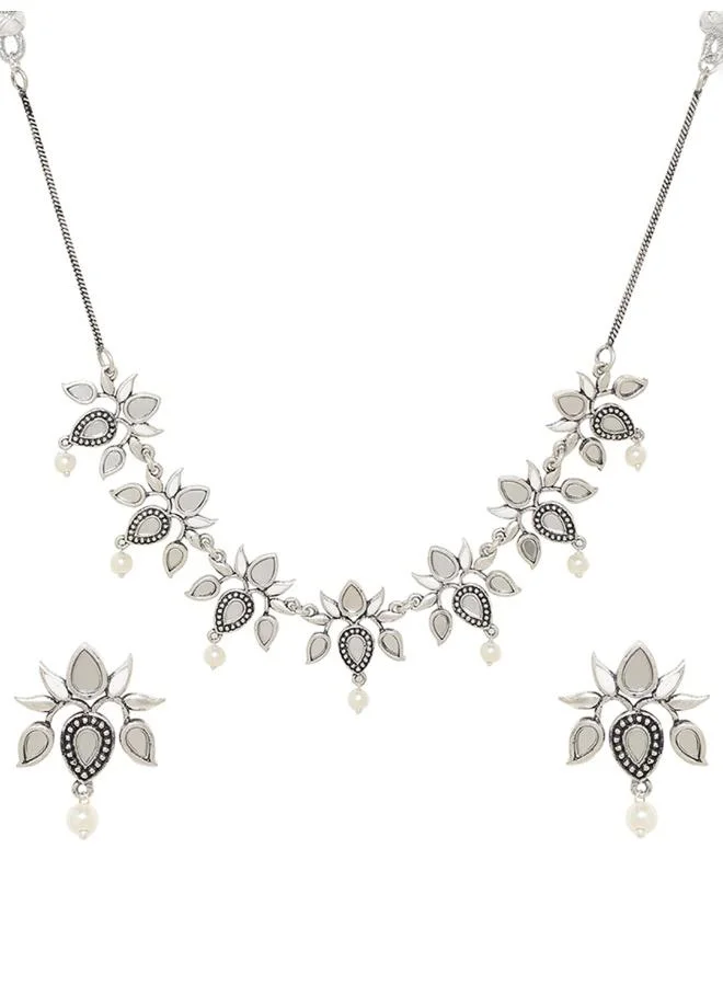 فويلا عقد مجموعة أمايرا بتفاصيل المرآة