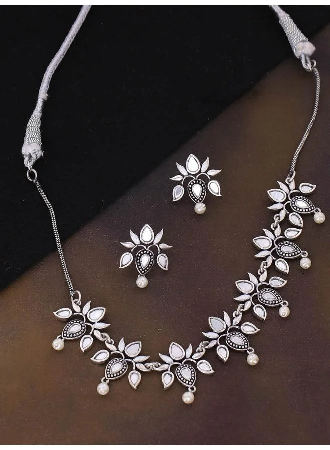 فويلا عقد مجموعة أمايرا بتفاصيل المرآة