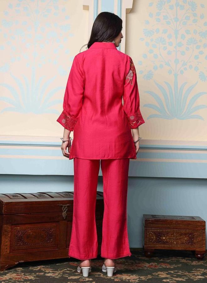 آي شين طقم منسق من بنطال وبلوزة طويلة بتفاصيل مُطرّزة - Image 4