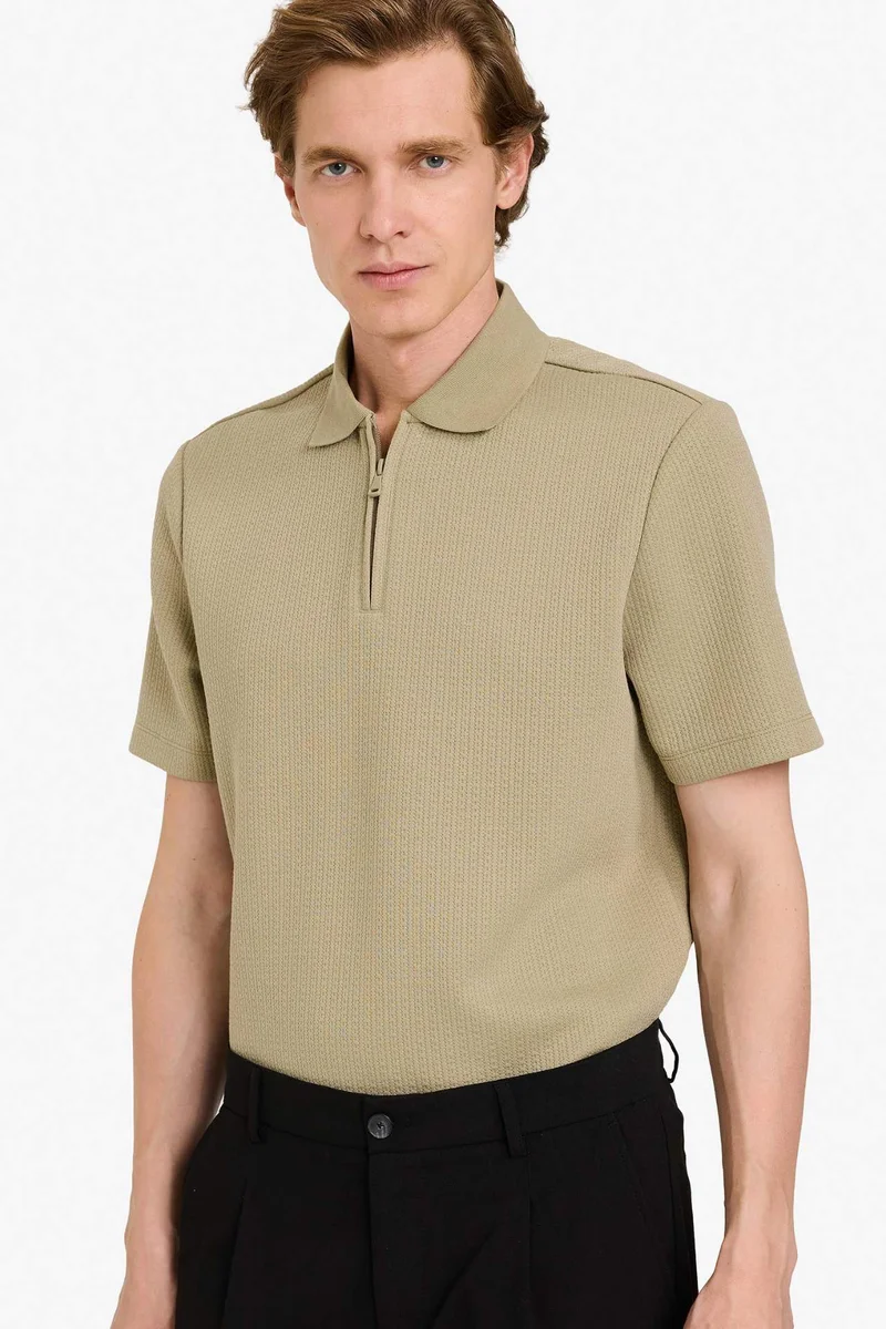 ديفاكتو Regular Fit Short Sleeve Polo T-shirt
