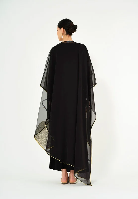 Thouq Beautiful Metallic Shaded Jalabiya With Round Neckline With Half Sleeves