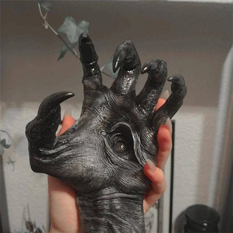 DYFCNP Halloween Witch Hand Key Holder Wall Mounted Hooks- Spooky Gothic Home Decor for Kitchens Bedrooms - Multifunctional Hooks Decorations Hanging Keys Jewelry - Image 4