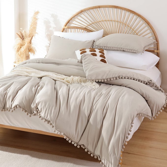 QUEEN COMFORTER SET COMFORTER QUEEN SIZE SETS WITH BALL POM FRINGE SOFT BEDDING SET FOR ALL SEASONS 3 PIECES 1 COMFORTER 90X90 2 PILLOW SHAMS 20X26 OATMEAL