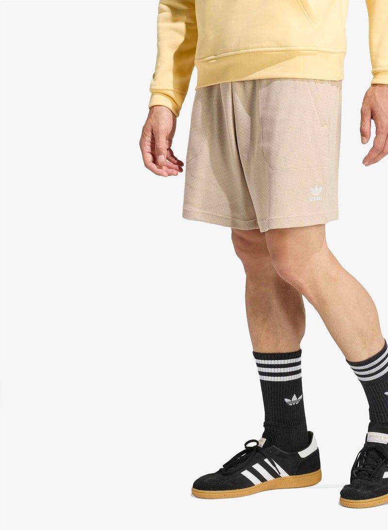 adidas Originals Essentials Trefoil Waffle Shorts - Image 1