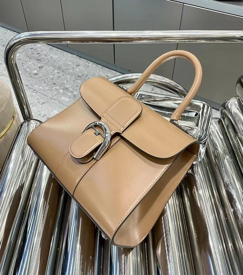 Box Cowhide Handbag 2023 Fashion All-Match Messenger Bag Textured Shoulder Bag Genuine Leather Women'S Bag - Image 1