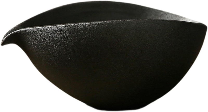 JISADER Matcha Bowl with Spout Handcrafted Pouring Spout Matcha Accessory, Porcelain Tea Bowl for Japanese Matcha Preparation Friends, black - Image 1