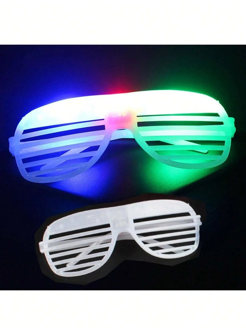 زينه اعياد ميلاد نظارات ضوئية مجموعه من 5 قطع بالوان عشوائيه بتصميم بإضاءة LED مناسبه لحفلات اعياد الميلاد ، المهرجانات ،التخرج و جميع المناسبات الخاصه - Image 3