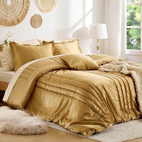 MUSSEL Bedding Comforter Set Queen Size 3 Pieces-Luxury Shiny Gold Striped Lightweight Bedroom Comforter Queen Size,Soft Velvet Bed Set with 2 Shams - Image 1