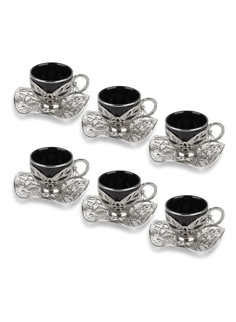 أكار طقم قهوة تركية فاخر من 6 فناجين مع حوامل وصحون بالتراث العثماني الأنيق باللون الأسود والفضي – صناعة تركية - Image 3