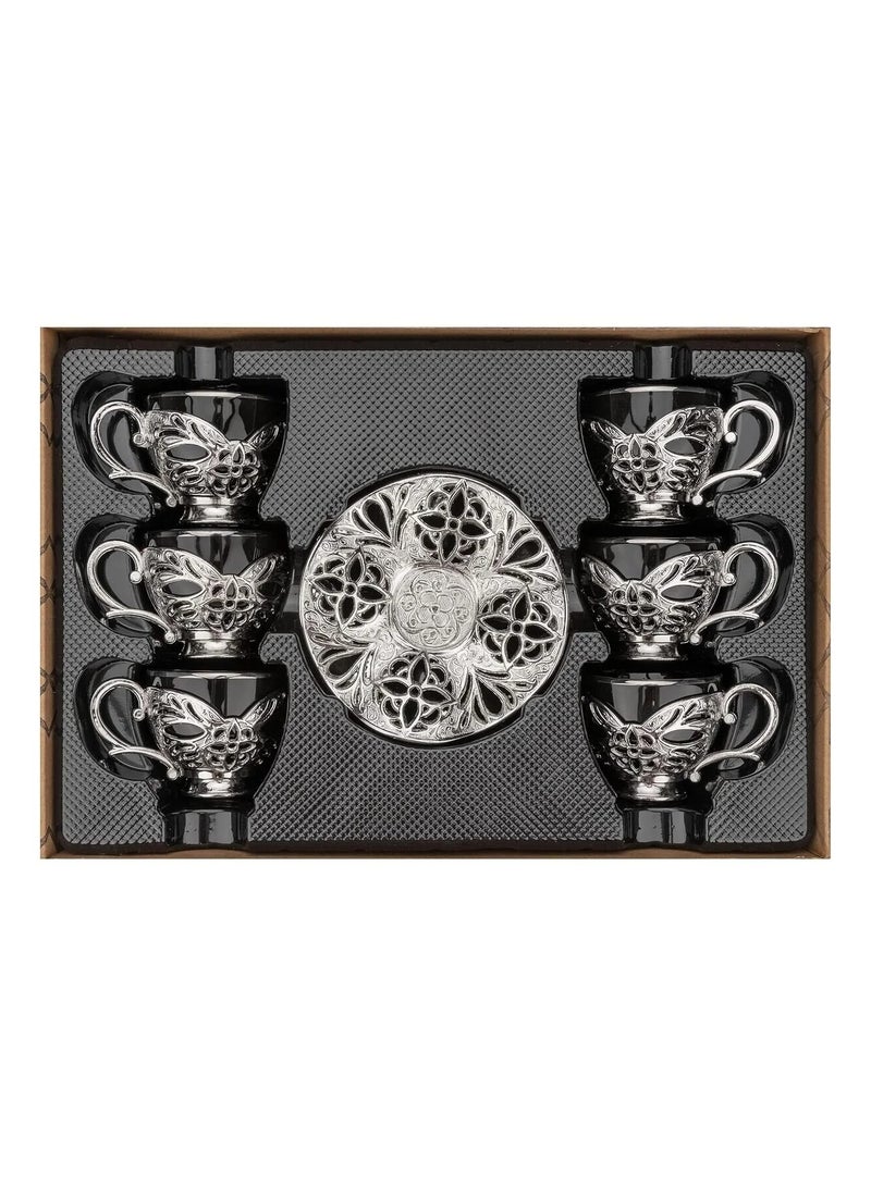 أكار طقم قهوة تركية فاخر من 6 فناجين مع حوامل وصحون بالتراث العثماني الأنيق باللون الأسود والفضي – صناعة تركية - Image 5