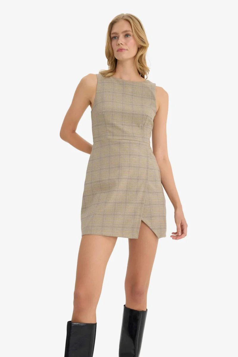 ديفاكتو Bodycon Crew Neck Plaid Mini Dress