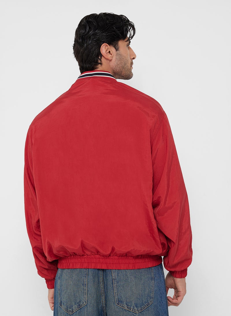 جس سويت شيرت بياقة على شكل حرف  بشعار للجنسين - Image 5