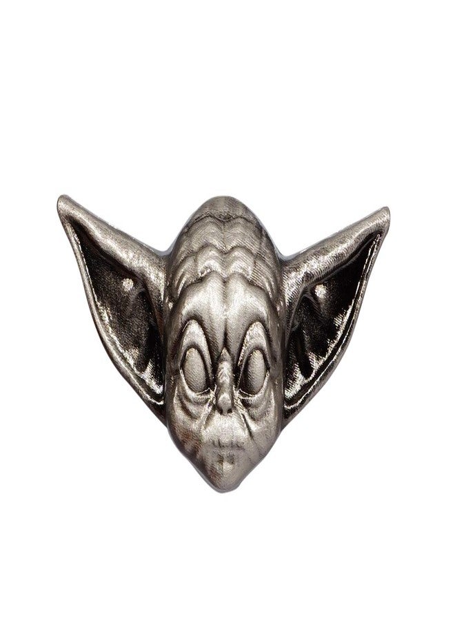 دبوس طية صدر السترة من البيوتر لشخصية الطفل من مسلسل الماندالوريان