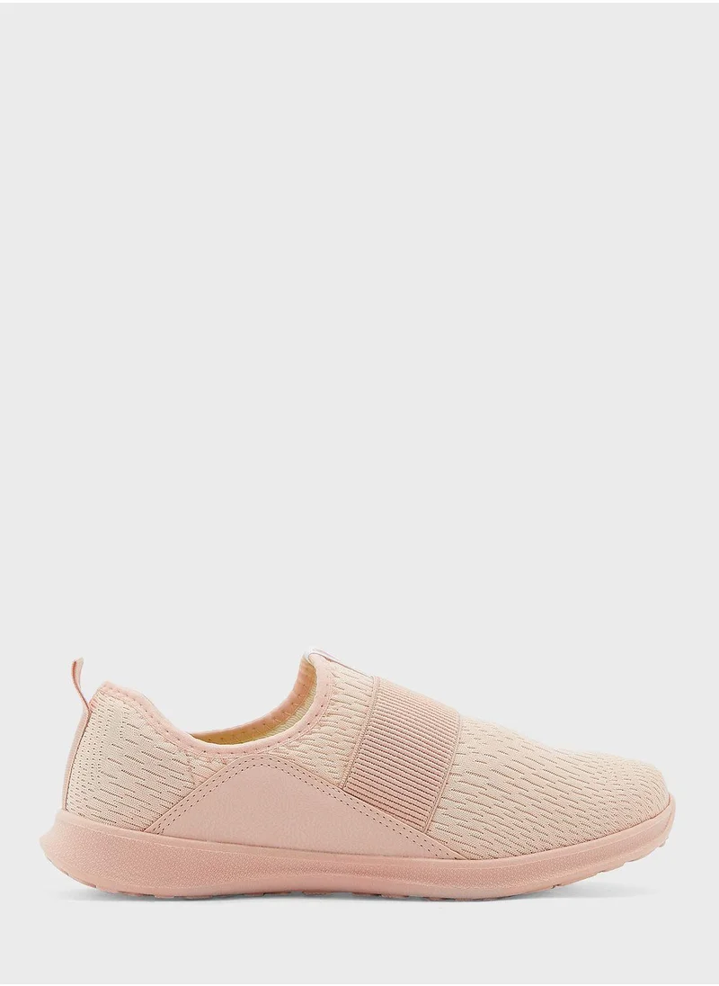 ACTVITTA Allie Low Top Sneakers