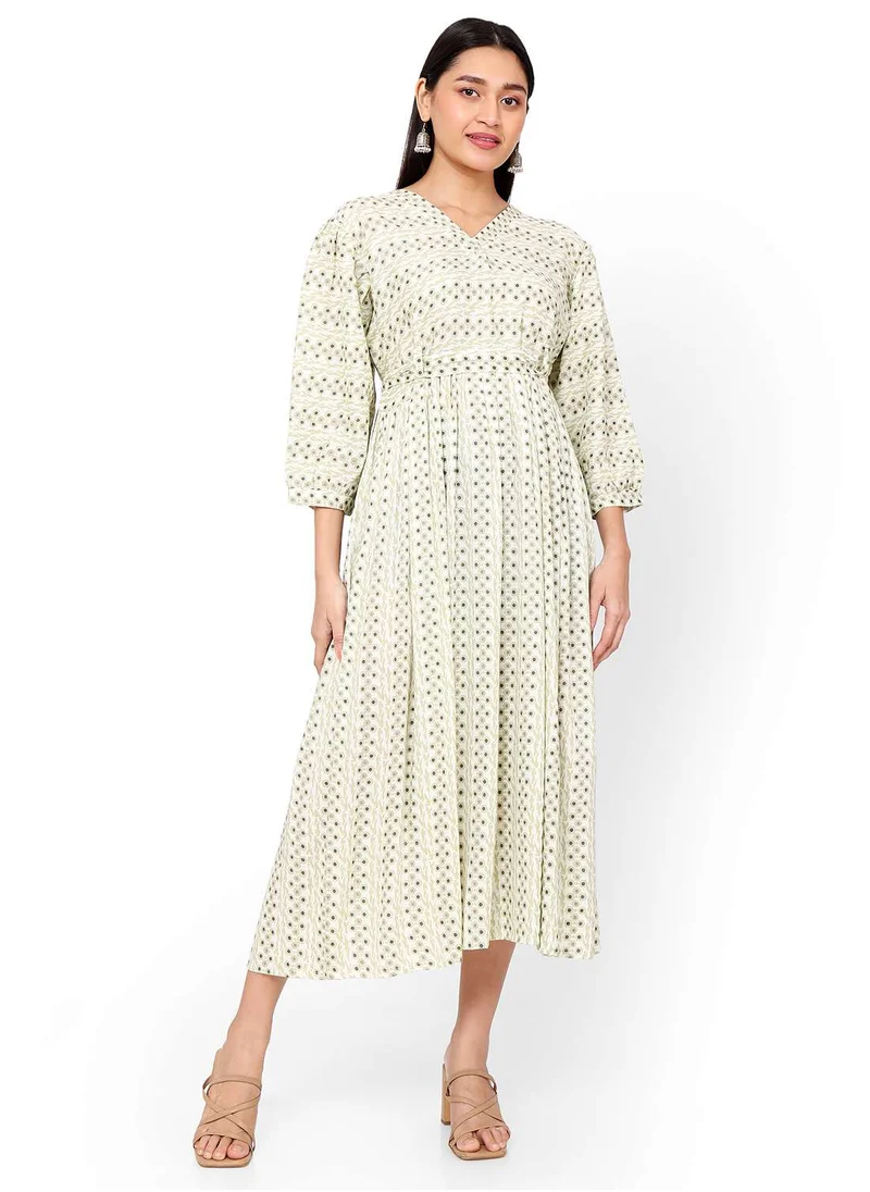 HANA & SARA SMALL PRINTED SOFT VISCOSE LIGHT GREEN DRESS WITH A SEPARATE BELT TIE AND ARABIC KAFTAN JALABIYA DESIGN