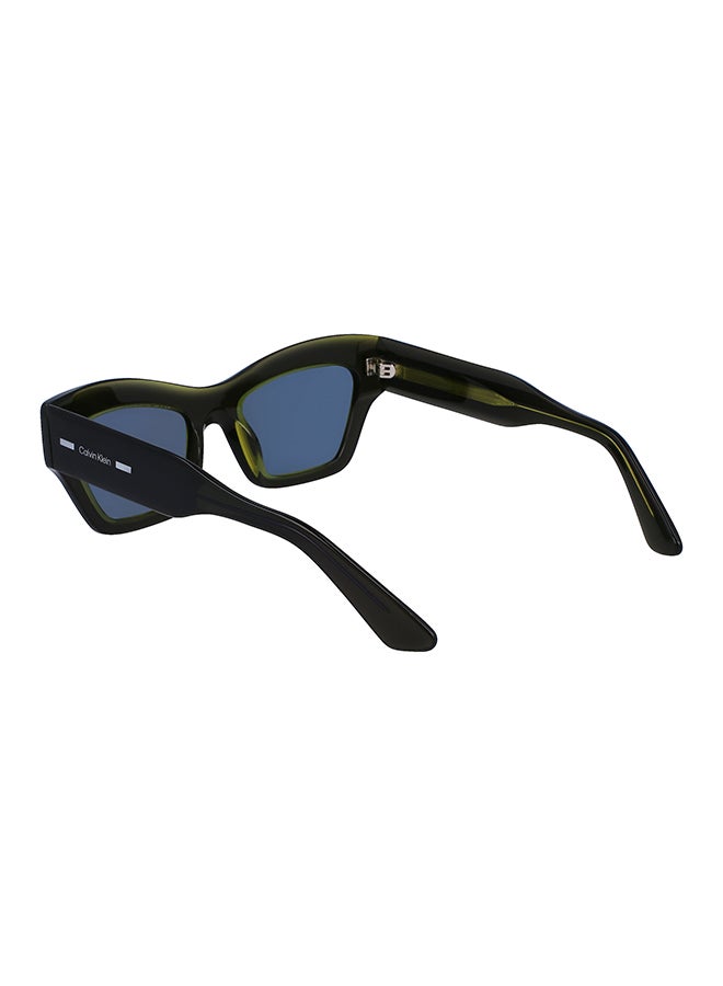 CALVIN KLEIN نظارة شمسية على شكل فراشة للنساء - CK23503S-320-5420 - مقاس العدسة: 54 ملم - Image 3