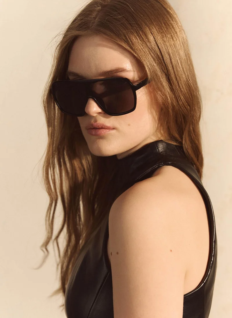 Thin plastic-frame mask sunglasses