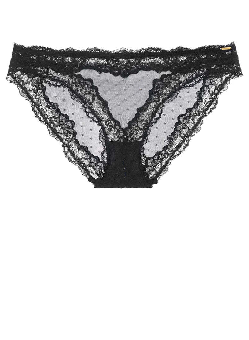 Dorina BRIEF
