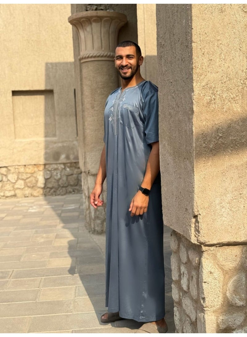 Yigo by Mariam Qamis Aness – Steel Blue Short-Sleeve Men’s Qamis – Premium Ebony Satin | Intricate Embroidery | Mens Thobes  - Image 2