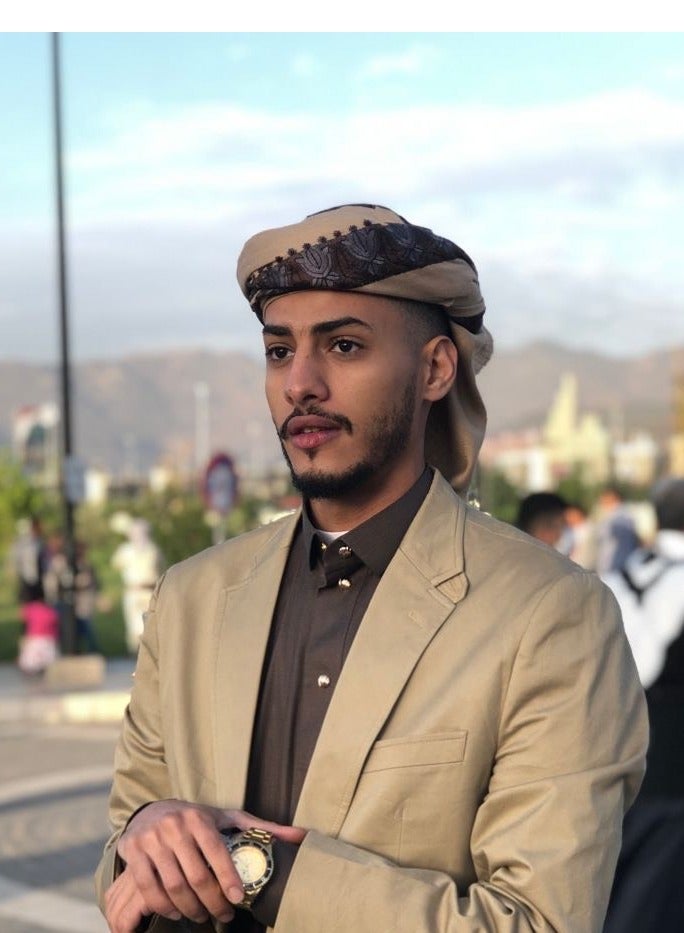 عمامة راس رجالي ، شال للرجل صيفي نقش خياطة ، شالات رجالية ، شيلان يمني عربي ، عصبة الراس ، قبعة صيفية ، هدايا رجالية ، هدايا للرجال ، كشميري الشال العربي ، عمامة سعودية اماراتية خليجية عمانية يمنية اسلامية كشمير صيني 100٪