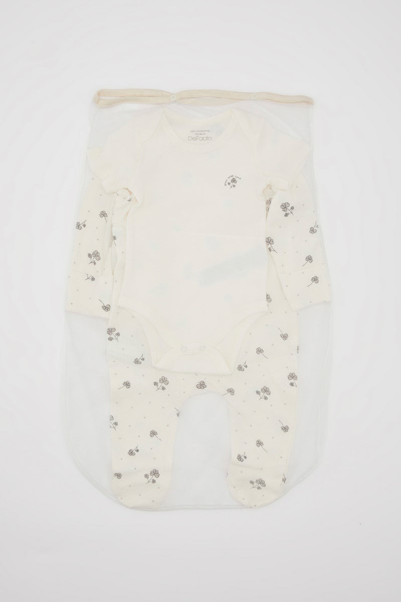 DeFacto Baby Girl Newborn Printed Snap Romper Snap Body Hat 3 Piece Set - Image 4