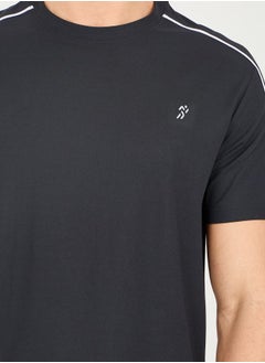 Styli Micro Pique Knit Contrast Overlock Seam Workout T-shirt  - Image 4