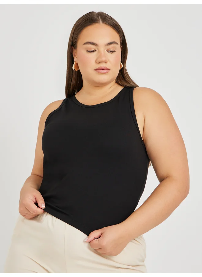 Styli Styli Plus Size Solid Round Neck Tank
