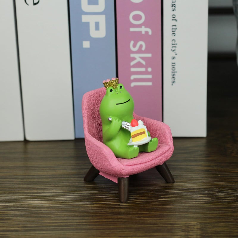Refintural Miniature Frog Eating Cake Figurine - Funny Shelf Desk Decoration - Perfect Cute Frog Gift (Pink Sofa) - Image 5