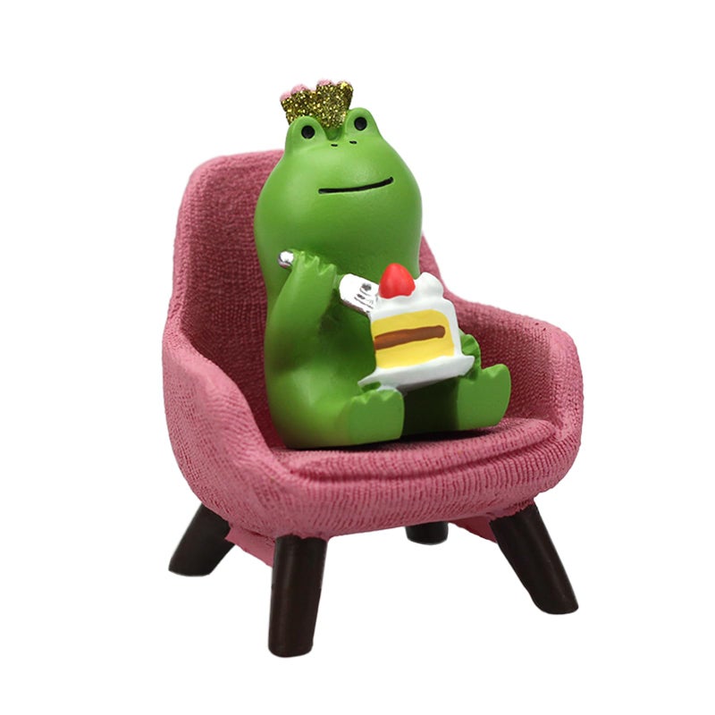 Refintural Miniature Frog Eating Cake Figurine - Funny Shelf Desk Decoration - Perfect Cute Frog Gift (Pink Sofa) - Image 1