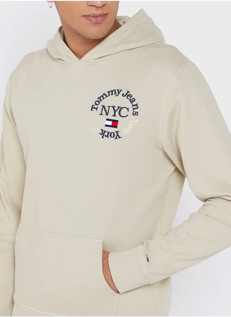 TOMMY JEANS Logo Hoodie