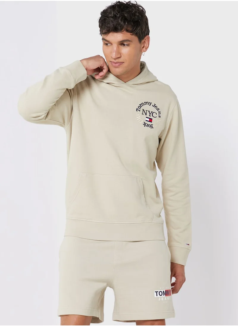 TOMMY JEANS Logo Hoodie