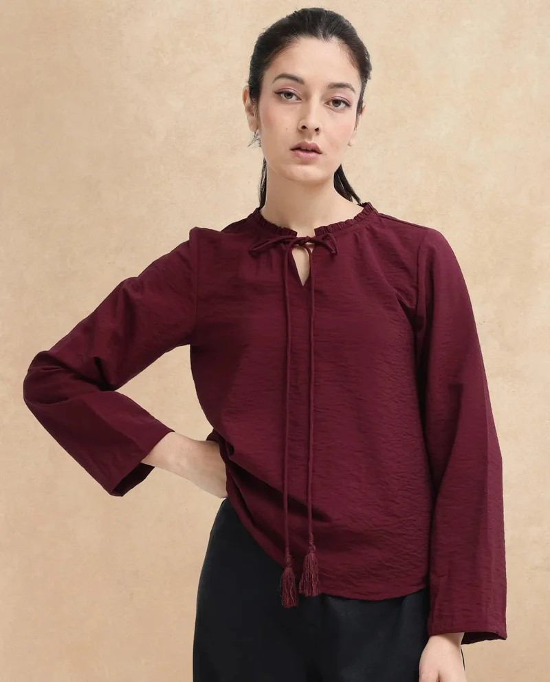 Rareism Women's Feminine Ruffled Neck Top