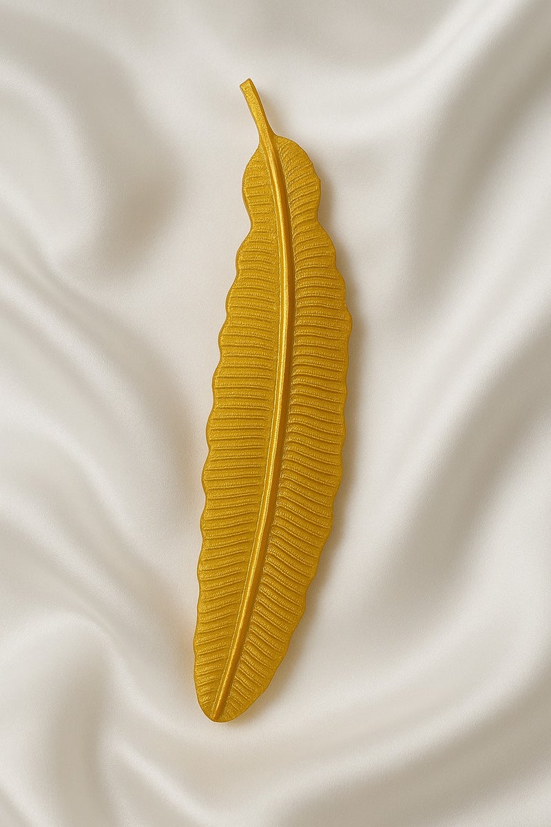 علامة مرجعية من الراتنج على شكل ريشة ذهبية أنيقة - فاخرة مصنوعة يدويًا للكتب والمجلات والهدايا