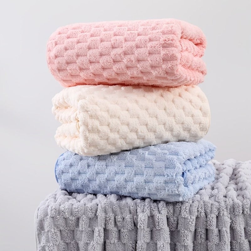 White Quick Dry Microfiber Waffle Bath Towel for Spa Travel - Image 1