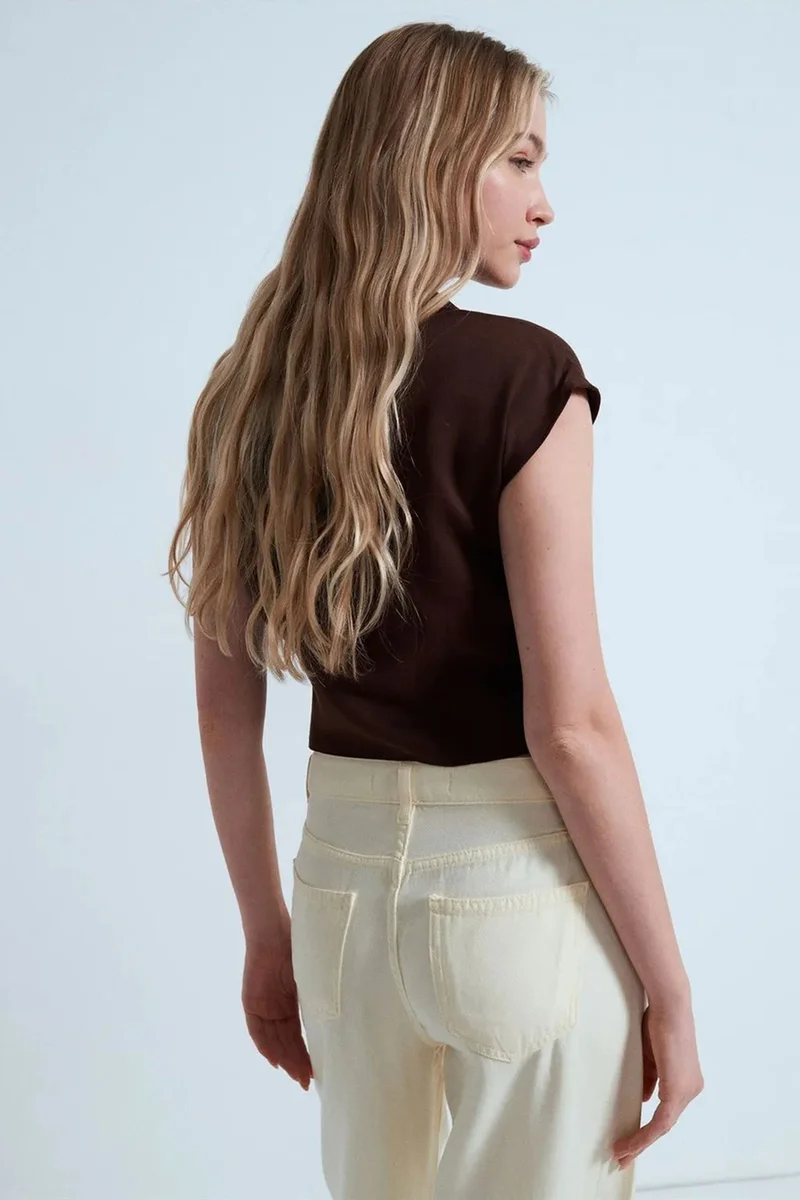 Dilvin Coffee Brown DILVIN Crop Tencel Poplin Blouse for Women | Best Price UAE