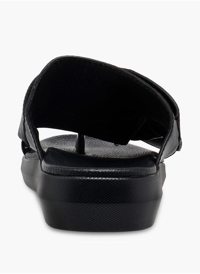 LBL by Shoexpress Men Textured Slip-On Arabic Sandals with Toe Loop Detail  - Image 4