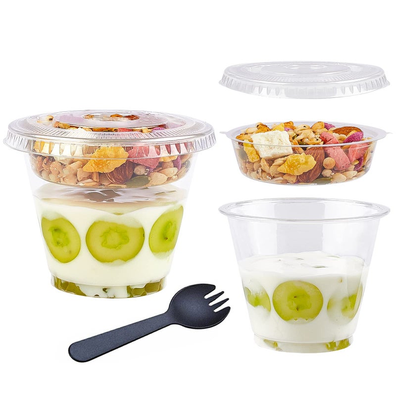 أكواب زبادي بارفيه بلاستيكية شفافة سعة 9 أونص مع أغطية أكواب قابلة للتخلص منها للذهاب للحبوب لوجبة الإفطار والوجبات الخفيفة والفواكه والخضروات والصلصات 50 كوب مع إدخالات وشوك مسطحة الأغطية