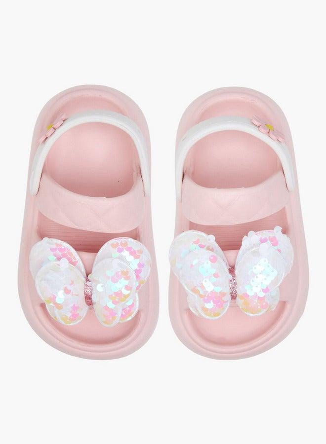 أكوا شباشب بناتي بتفاصيل فراشات مع حزام خلفي - Image 3