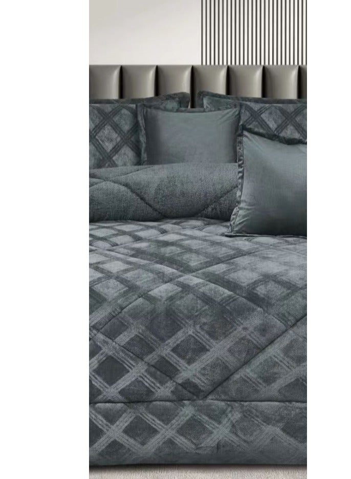 مينجلي مفرش سرير نفرين مخمل شتوي فخم بتصميم انيق وخامة تمنحك الدفئ والراحة 6 قطع، مقاس اللحاف 240x220 سم - Image 3