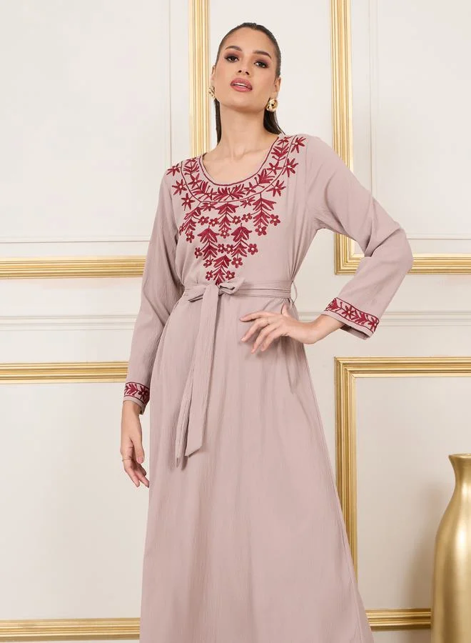 Styli Thread Embroidered Self Tie Up Jalabiya
