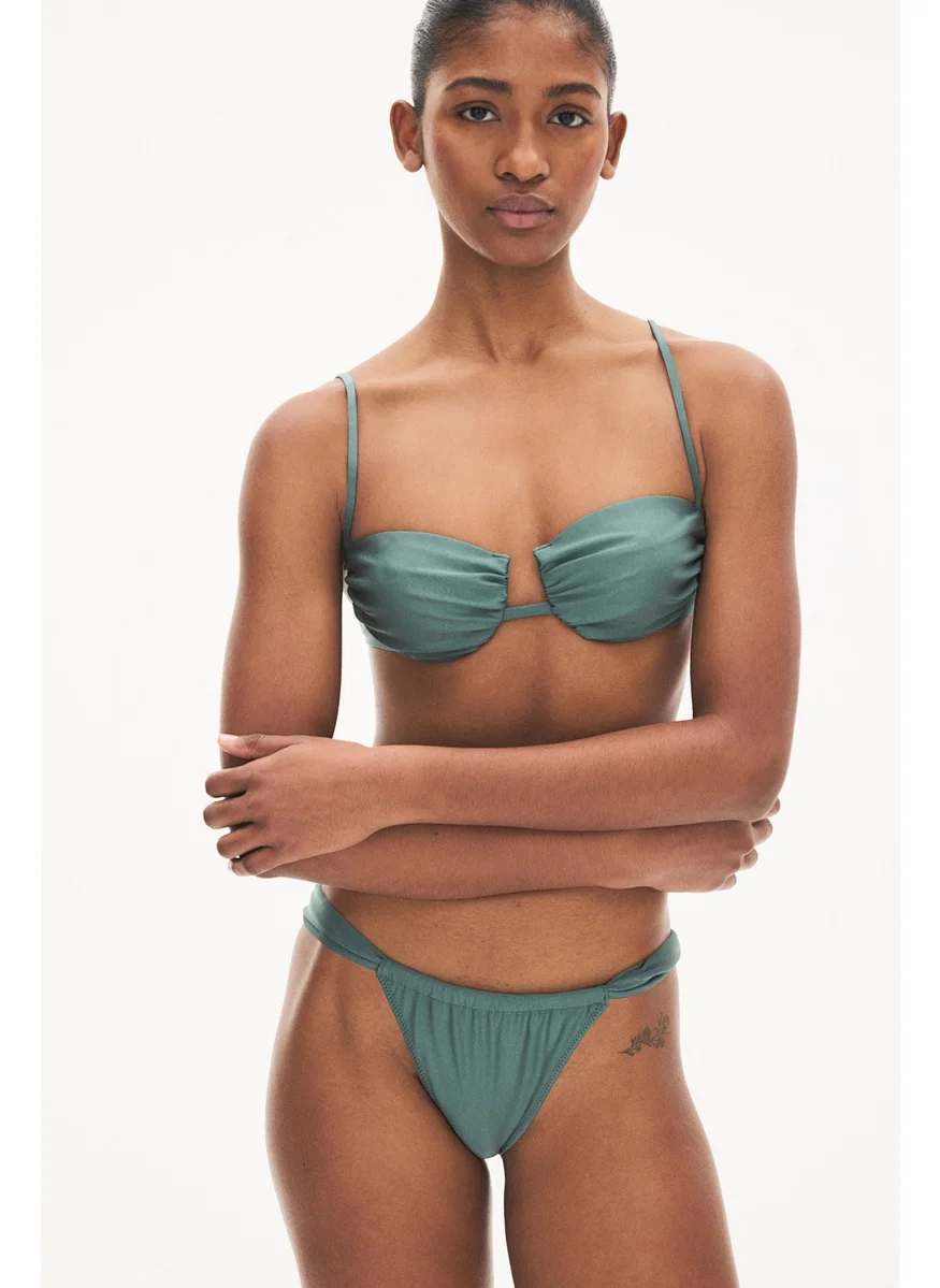 اتش اند ام Underwired Bikini Top